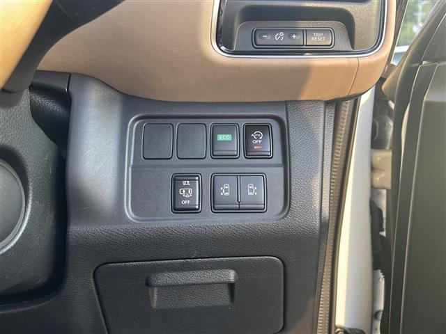 セレナ ハイウェイスター G フリップダウンモニター 純正9型ナビ アラウンドビューモニター 両側パワースライドドア LEDオートライト プロパイロット コーナーセンサー エマージェンシーブレーキ LDW スマートルームミラー(16枚目)