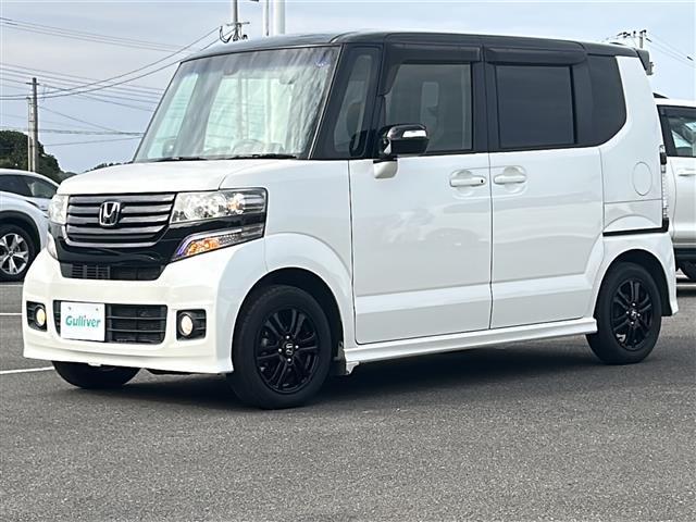 N-BOXカスタム G SSパッケージ Carrozzeriaナビ CTBA 両側パワースライドドア ETC 革巻きステアリング ステアリングリモコン プッシュスタート スマートキー HIDヘッドライト フォグライト 純正アルミホイール(30枚目)