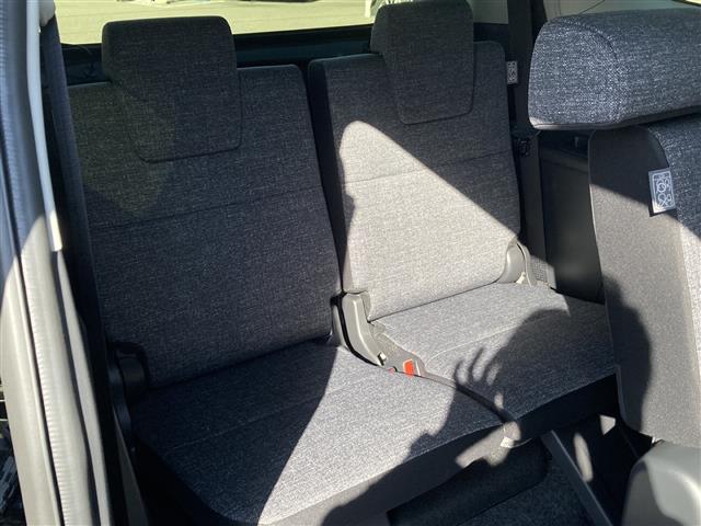 シエンタ ハイブリッドZ 純正10.5インチディスプレイオーディオ パノラマミックビューモニター 両側パワースライドドア プリクラッシュセーフティ レーンディパーチャーアラート アダプティブクルーズコントロール(25枚目)