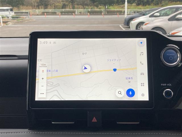 ノア ハイブリッドＳ－Ｚ　純正１０．５インチディスプレイオーディオ　パノラマミックビューモニター　純正フリップダウンモニター　両側パワースライドドア　プリクラッシュセーフティ　レーンディパーチャーアラート　オートハイビーム（11枚目）