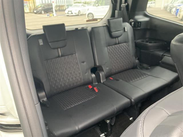 ノア ハイブリッドＳ－Ｚ　純正１０．５インチディスプレイオーディオ　パノラマミックビューモニター　純正フリップダウンモニター　両側パワースライドドア　プリクラッシュセーフティ　レーンディパーチャーアラート　オートハイビーム（26枚目）