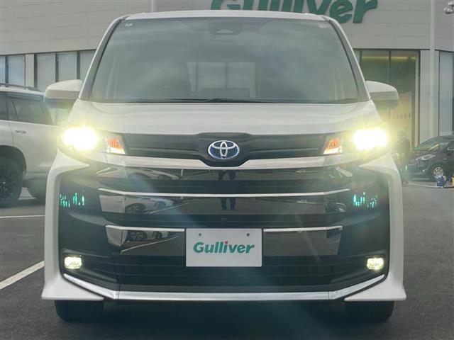 ノア ハイブリッドＳ－Ｚ　純正１０．５インチディスプレイオーディオ　パノラマミックビューモニター　純正フリップダウンモニター　両側パワースライドドア　プリクラッシュセーフティ　レーンディパーチャーアラート　オートハイビーム（28枚目）