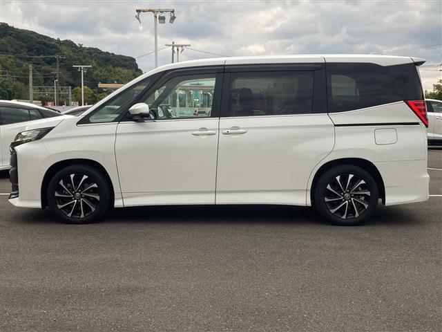 ノア ハイブリッドＳ－Ｚ　純正１０．５インチディスプレイオーディオ　パノラマミックビューモニター　純正フリップダウンモニター　両側パワースライドドア　プリクラッシュセーフティ　レーンディパーチャーアラート　オートハイビーム（34枚目）