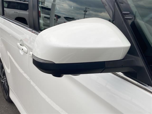 ノア ハイブリッドＳ－Ｚ　純正１０．５インチディスプレイオーディオ　パノラマミックビューモニター　純正フリップダウンモニター　両側パワースライドドア　プリクラッシュセーフティ　レーンディパーチャーアラート　オートハイビーム（39枚目）