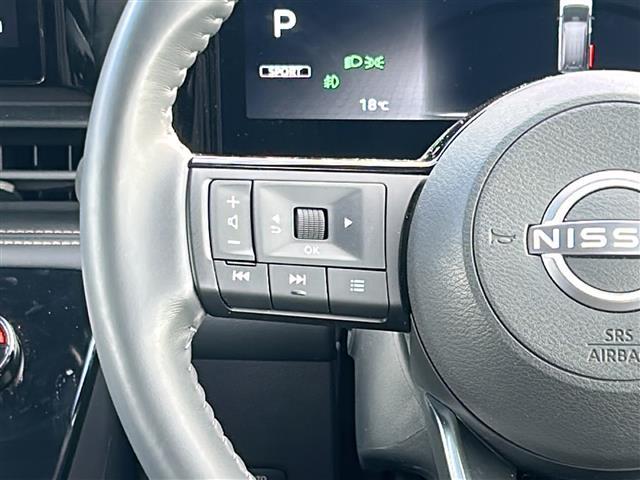 セレナ ｅ－パワー　ハイウェイスターＶ　純正１２．３インチナビ　アラウンドビューモニター　プロパイロット　両側パワースライドドア　エマージェンシーブレーキ　ＬＤＷ　コーナーセンサー　ブラインドスポットモニター　電動パーキングブレーキ（4枚目）