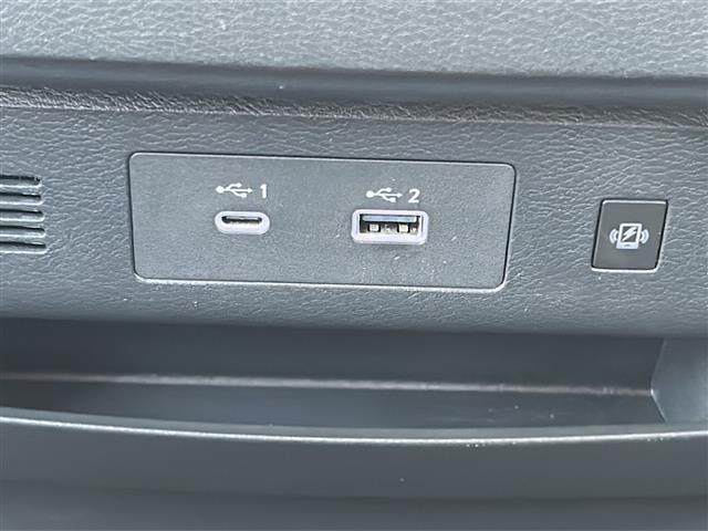 セレナ ｅ－パワー　ハイウェイスターＶ　純正１２．３インチナビ　アラウンドビューモニター　プロパイロット　両側パワースライドドア　エマージェンシーブレーキ　ＬＤＷ　コーナーセンサー　ブラインドスポットモニター　電動パーキングブレーキ（16枚目）