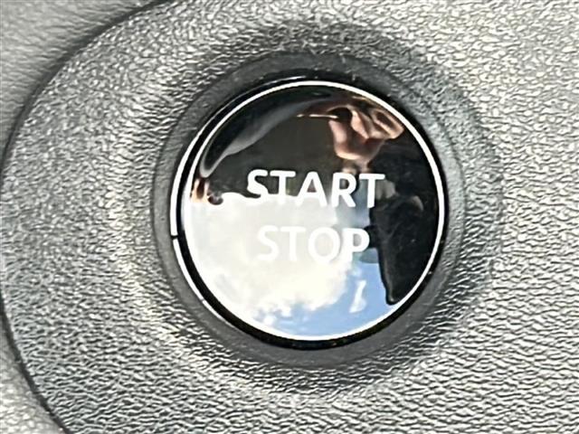 セレナ ｅ－パワー　ハイウェイスターＶ　純正１２．３インチナビ　アラウンドビューモニター　プロパイロット　両側パワースライドドア　エマージェンシーブレーキ　ＬＤＷ　コーナーセンサー　ブラインドスポットモニター　電動パーキングブレーキ（18枚目）