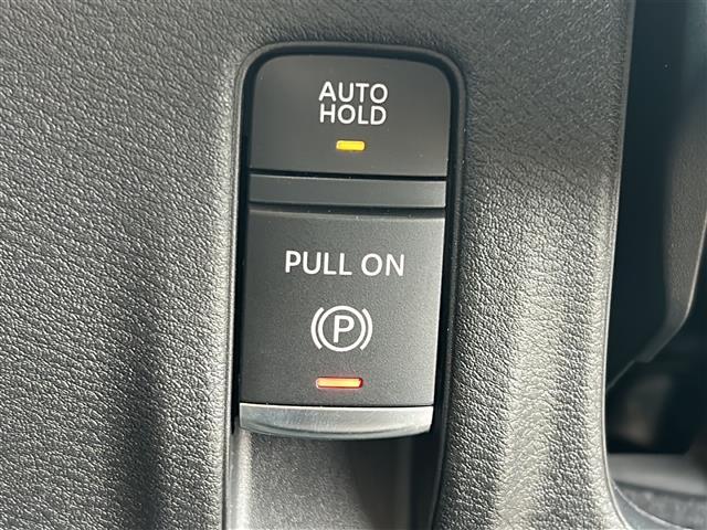 セレナ ｅ－パワー　ハイウェイスターＶ　純正１２．３インチナビ　アラウンドビューモニター　プロパイロット　両側パワースライドドア　エマージェンシーブレーキ　ＬＤＷ　コーナーセンサー　ブラインドスポットモニター　電動パーキングブレーキ（19枚目）