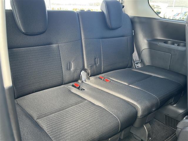 セレナ ｅ－パワー　ハイウェイスターＶ　純正１２．３インチナビ　アラウンドビューモニター　プロパイロット　両側パワースライドドア　エマージェンシーブレーキ　ＬＤＷ　コーナーセンサー　ブラインドスポットモニター　電動パーキングブレーキ（26枚目）