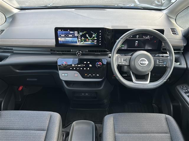 セレナ ｅ－パワー　ハイウェイスターＶ　純正１２．３インチナビ　アラウンドビューモニター　プロパイロット　両側パワースライドドア　エマージェンシーブレーキ　ＬＤＷ　コーナーセンサー　ブラインドスポットモニター　電動パーキングブレーキ（42枚目）