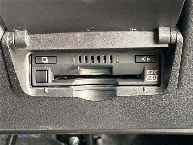 ヤリス ハイブリッドＺ　ワンオーナー　純正ディスプレイオーディオ　バックカメラ　プリクラッシュセーフティ　レーンディパーチャーアラート　オートハイビーム　アダプティブクルーズコントロール　クリアランスソナー　シートヒーター（19枚目）