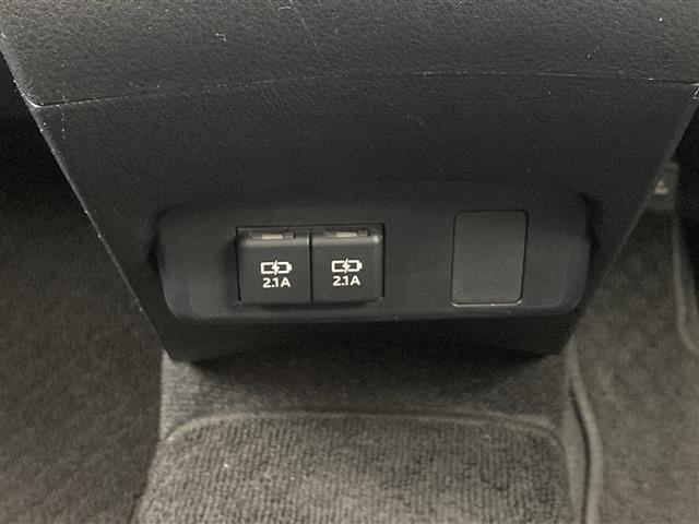 シエンタ G クエロ モデリスタエアロ 純正ナビ バックカメラ 両側パワースライドドア プリクラッシュセーフティ レーンキープアシスト オートハイビーム クリアランスソナー ドライブレコーダー ハーフレザーシート(19枚目)