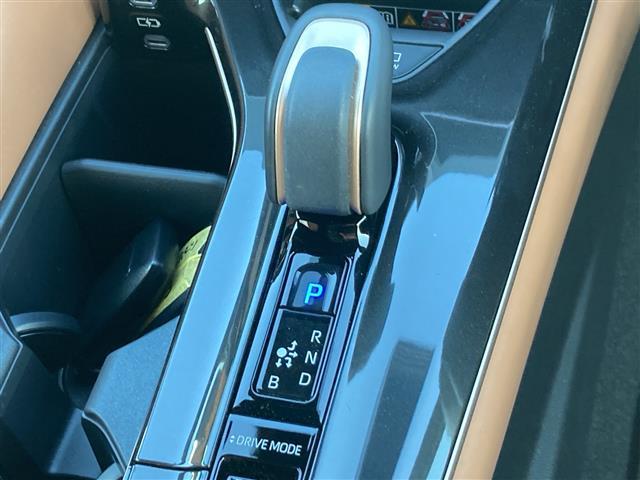 クラウンスポーツ Z ワンオーナー パノラマルーフ 純正12.3インチディスプレイオーディオ パノラマミックビューモニター プリクラッシュセーフティ レーンディパーチャーアラート オートハイビーム ACC BSM RCTA(17枚目)