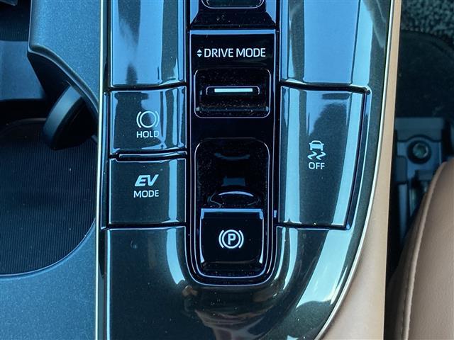 クラウンスポーツ Z ワンオーナー パノラマルーフ 純正12.3インチディスプレイオーディオ パノラマミックビューモニター プリクラッシュセーフティ レーンディパーチャーアラート オートハイビーム ACC BSM RCTA(18枚目)