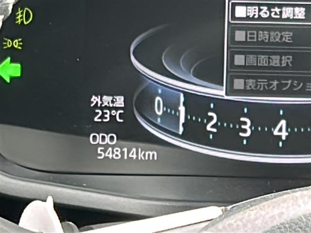 ライズ Ｚ　純正９インチナビ　バックカメラ　ＥＴＣ　シートヒーター　フルセグテレビ　アイドリングストップ　プリクラッシュ　オートライト　Ｂｌｕｅｔｏｏｔｈ　パワーウィンドウ　シングルエアバッグ　プッシュスタート（10枚目）