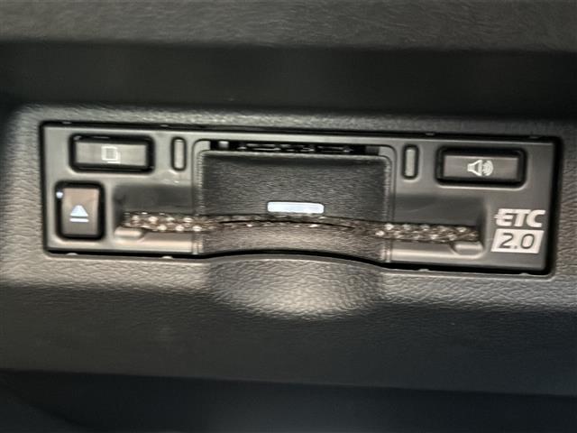 アルファードハイブリッド Z 純正14型ディスプレイオーディオ 純正13.2後席モニター 左右独立ムーンルーフ アドバンストパーキング アドバンストドライブ BSM トヨタセーフティセンス BSM 置くだけ充電 デジタルインナー(20枚目)