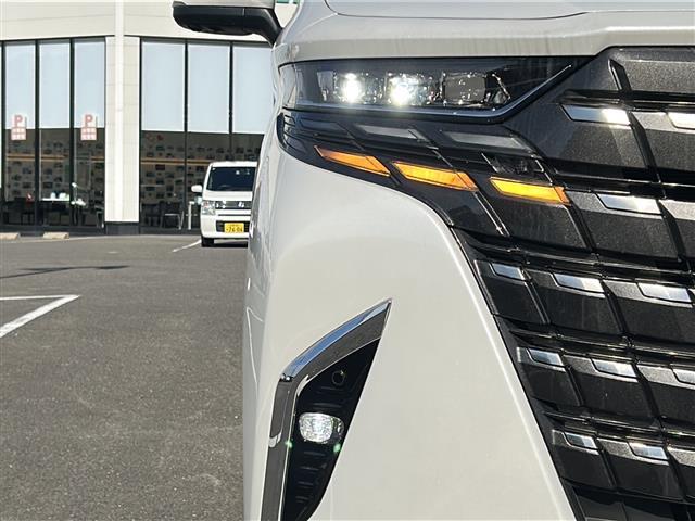 アルファードハイブリッド Z 純正14型ディスプレイオーディオ 純正13.2後席モニター 左右独立ムーンルーフ アドバンストパーキング アドバンストドライブ BSM トヨタセーフティセンス BSM 置くだけ充電 デジタルインナー(36枚目)