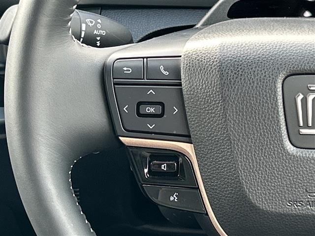 クラウンスポーツ Z 純正ナビ フルモデリスタ パノラマルーフ デジタルインナーミラー 4WD ワンオーナー シートヒーター エアシート レザーシート パワーバックドア クリアランスソナー クルーズコントロール ETC(6枚目)