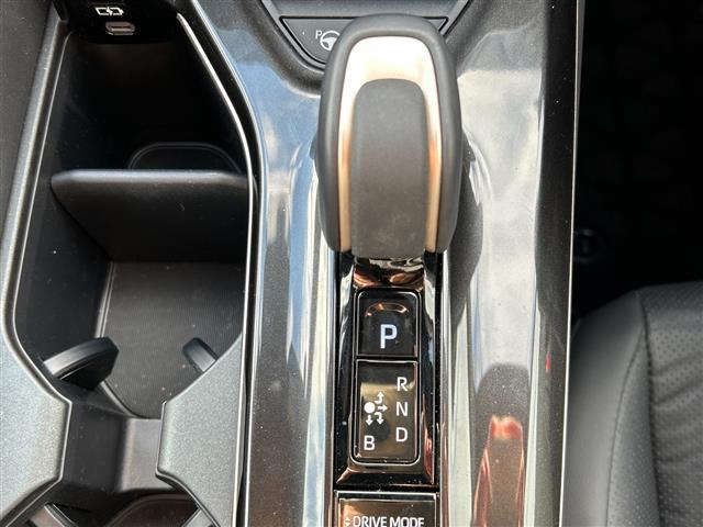 クラウンスポーツ Z 純正ナビ フルモデリスタ パノラマルーフ デジタルインナーミラー 4WD ワンオーナー シートヒーター エアシート レザーシート パワーバックドア クリアランスソナー クルーズコントロール ETC(14枚目)