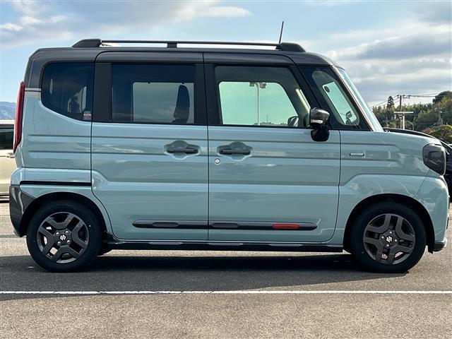 スペーシアギア ハイブリッドXZ 純正9インチナビ 両側パワースライドドア 全方位カメラ シートヒーター ステアリングヒーター ヘッドアップディスプレイ コーナーセンサー ETC フルセグ レーダークルーズコントロール レーンキープ(22枚目)