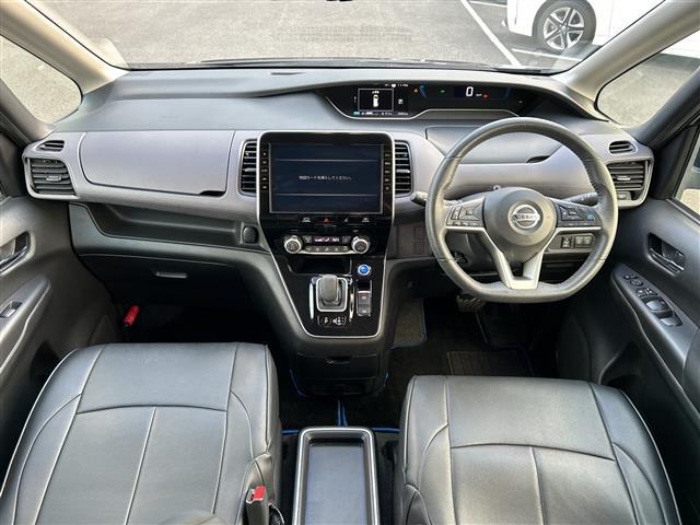 セレナ e-パワー ハイウェイスターV 純正(2枚目)