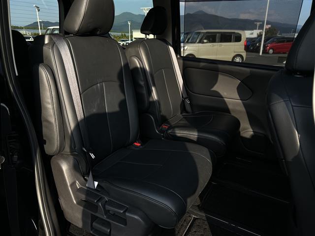 セレナ e-パワー ハイウェイスターV 純正(16枚目)