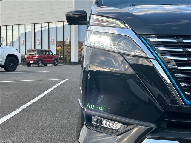 セレナ e-パワー ハイウェイスターV 純正(28枚目)