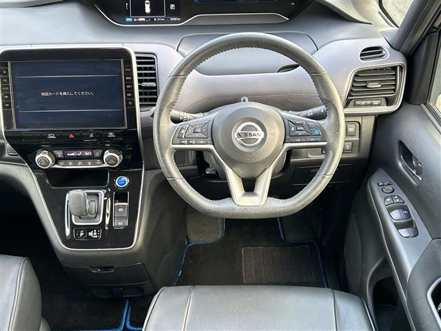 セレナ e-パワー ハイウェイスターV 純正(40枚目)