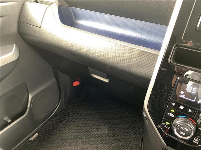 カスタムG S 4WD 衝突軽減ブレーキ 両側パワースライドドア 純正メモリナビ(フルセグTV/DVD/Bluetooth)バックカメラ クルーズコントロール アイドリングストップ LED スマートキー(14枚目)