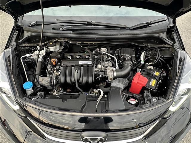 フィット クロスター　４ＷＤ純正エンジンスターター寒冷地仕様純正メモリナビ（ＡＭ／ＦＭ／フルセグ／Ｂｌｕｅｔｏｏｔｈ）電動パーキングブレーキレーダークルコン社外ホイールスタッドレス車載（36枚目）