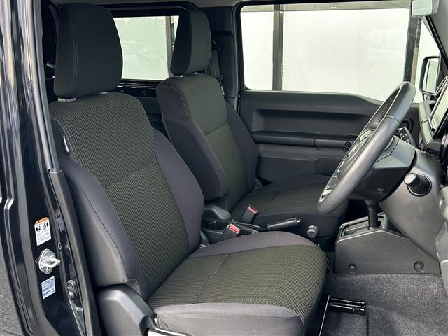 ジムニー ＸＣ　４ＷＤ　純正ナビ（ＡＭ／ＦＭ／フルセグ／ＢＴ／ＣＤ）　スマートキー　前席シートヒーター　電動格納ミラー　フォグランプ　オートＬＥＤヘッドライト　ダウンヒルアシスト　レーンキープアシスト　ＥＴＣ（17枚目）