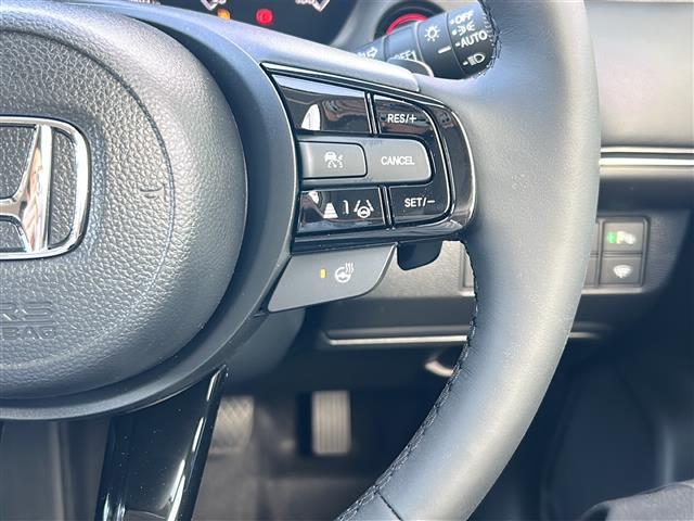 ヴェゼル e:HEV Z ホンダセンシング/クルコン/BSM/寒冷地仕様/前後コーナーセンサー/電動リアゲート/バックカメラ/純正コネクトディスプレイオーディオ/LEDオートライト/フォグランプ/ハーフレザーシ(11枚目)