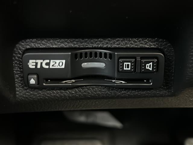 ヴェゼル e:HEV Z ホンダセンシング/クルコン/BSM/寒冷地仕様/前後コーナーセンサー/電動リアゲート/バックカメラ/純正コネクトディスプレイオーディオ/LEDオートライト/フォグランプ/ハーフレザーシ(21枚目)