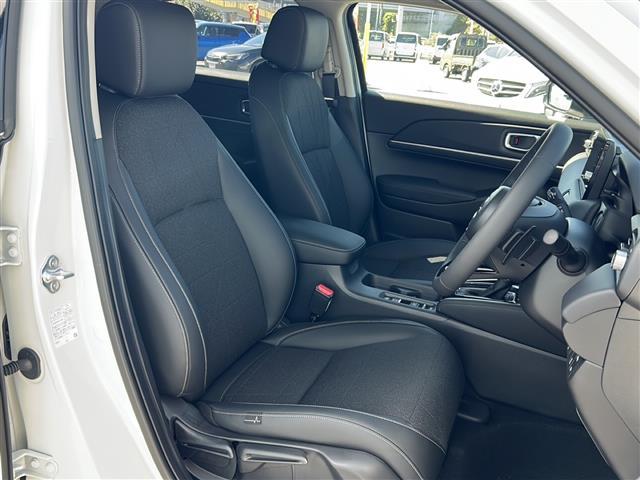 ヴェゼル e:HEV Z ホンダセンシング/クルコン/BSM/寒冷地仕様/前後コーナーセンサー/電動リアゲート/バックカメラ/純正コネクトディスプレイオーディオ/LEDオートライト/フォグランプ/ハーフレザーシ(22枚目)