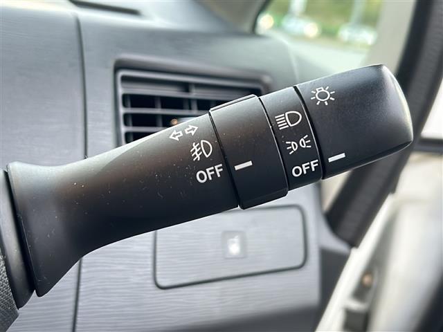 ムーヴ カスタム Xリミテッド 禁煙車/バックカメラ/前方ドラレコ/純ナビ/AM/FM/ワンセグ/AUX/ETC/プッシュスタート/純正フロアマット/ウィンカーミラー/電動格納ミラー/純正アルミホイール/社外スタッドレスタイヤ車載(15枚目)
