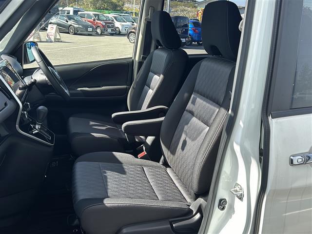 セレナ ハイウェイスターV プロパイロット/BSM/全方位/純正ナビ/ワンオーナー/ドラレコ/クルコン/コーナーセンサー/両側パワースライドドア/LEDオートライト/フォグランプ//デジタルインナーミラー/電動パーキングブレーキ(22枚目)