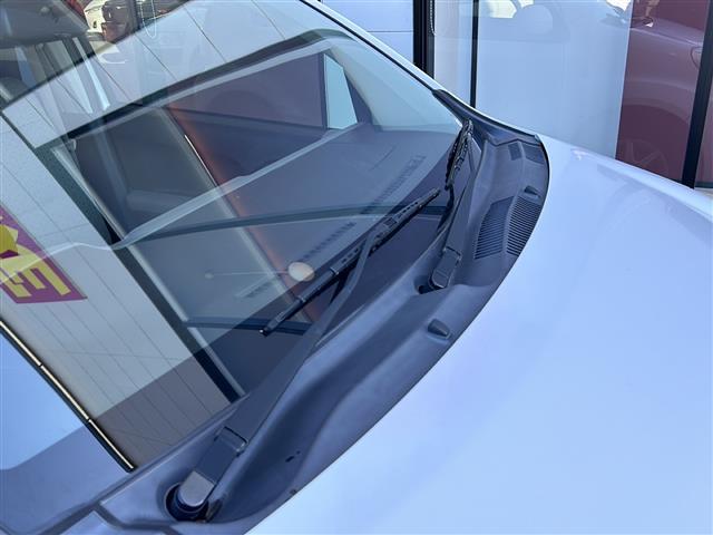 パッソ Ｘ　Ｌパッケージ　禁煙車／純正オーディオ／ＥＴＣ／社外アルミ／横滑り防止装置／アイドリングストップ／社外フロアマット／電動格納ミラー／ドアバイザー／リモコンキー／冬タイヤ車載（１６５／６５／Ｒ１４）５ｍｍ（33枚目）