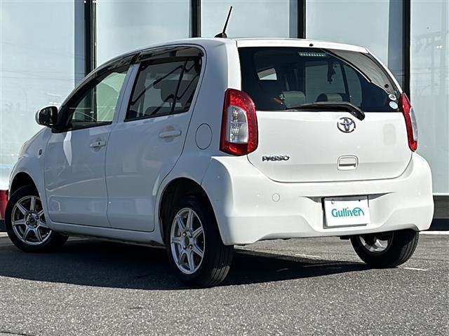 パッソ Ｘ　Ｌパッケージ　禁煙車／純正オーディオ／ＥＴＣ／社外アルミ／横滑り防止装置／アイドリングストップ／社外フロアマット／電動格納ミラー／ドアバイザー／リモコンキー／冬タイヤ車載（１６５／６５／Ｒ１４）５ｍｍ（43枚目）