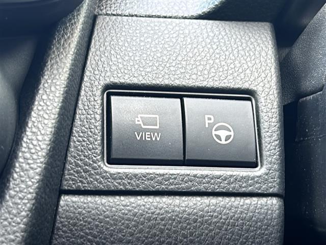 プリウス Ｚ　禁煙車／ＴＳＳ／ＢＳＭ／クルコン／全方位カメラ／レーンキープアシスト／横滑り防止装置／デジタルインナーミラー／コーナーセンサー／純正ナビ／置くだけ充電／ステアリングヒーター／レザーシート／パワーシート（18枚目）