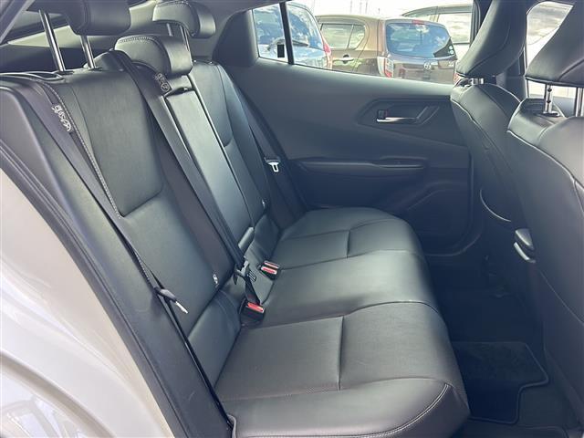 プリウス Ｚ　禁煙車／ＴＳＳ／ＢＳＭ／クルコン／全方位カメラ／レーンキープアシスト／横滑り防止装置／デジタルインナーミラー／コーナーセンサー／純正ナビ／置くだけ充電／ステアリングヒーター／レザーシート／パワーシート（25枚目）