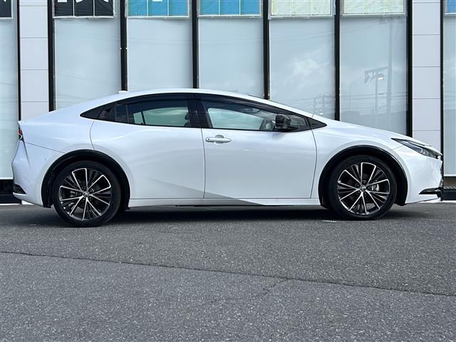 プリウス Ｚ　禁煙車／ＴＳＳ／ＢＳＭ／クルコン／全方位カメラ／レーンキープアシスト／横滑り防止装置／デジタルインナーミラー／コーナーセンサー／純正ナビ／置くだけ充電／ステアリングヒーター／レザーシート／パワーシート（36枚目）