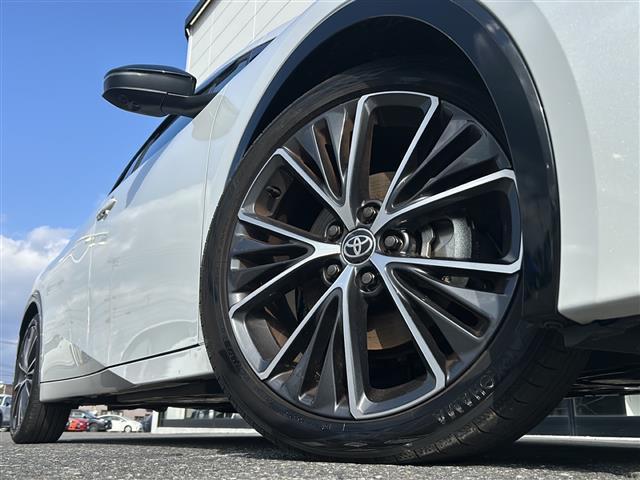 プリウス Ｚ　禁煙車／ＴＳＳ／ＢＳＭ／クルコン／全方位カメラ／レーンキープアシスト／横滑り防止装置／デジタルインナーミラー／コーナーセンサー／純正ナビ／置くだけ充電／ステアリングヒーター／レザーシート／パワーシート（40枚目）