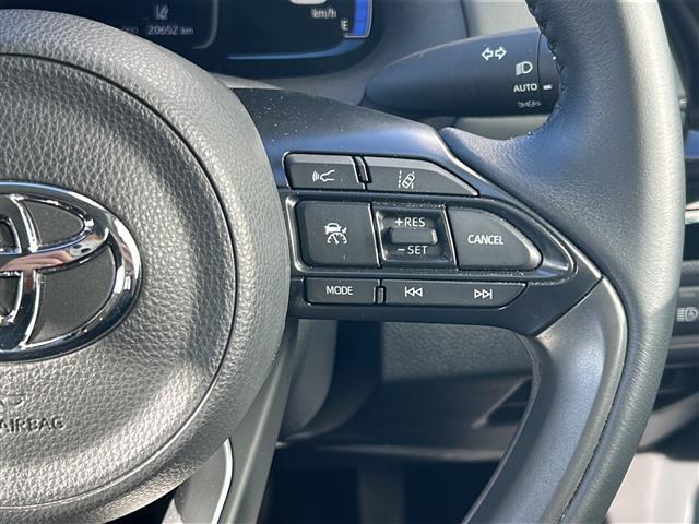 気になる車はすぐにお問い合わせください！画面内の無料ダイヤルからお問い合わせ下さい！専門スタッフがお車のご質問にお答えいたします！