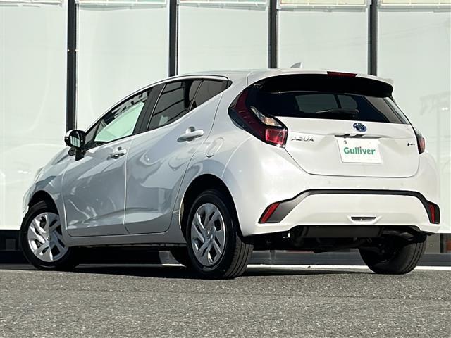 コンパクトカー　ヤリス／アクア／ヴィッツ／パッソ／カローラスポーツ／スイフト／フィット／ノート／デミオ／マツダ２／ＭＡＺＤＡ２　等が続々入荷！　ハイブリッドやディーゼル・軽油などのモデルもございます！