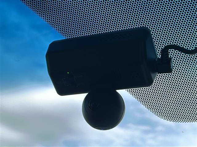 ガラスコーティング、ナビゲーション、ＥＴＣなど、その他のパーツの取り付けお見積もりのご相談も承っております！！クルマのこと何でもお任せください！