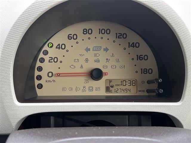 パッソ Ｘ　禁煙車／横滑り防止装置／社外ＳＤナビ／ＨＩＤヘッドライト／ＥＴＣ☆社外ＡＷ／純正フロアマット／電動格納ミラー／ドアバイザー／リモコンキー／保証書／記録簿（16枚目）