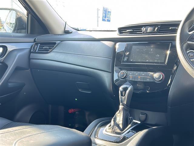 エクストレイル ２０Ｓ　Ｖセレクション　禁煙車／Ｂカメラ／ドラレコ／シートヒーター／オートライト／コーナーセンサー／横滑り防止装置／純正ディスプレイオーディオ／ステアリングスイッチ／ＥＴＣ／純正ＡＷ／純正フロアマット／エンジンスターター（8枚目）