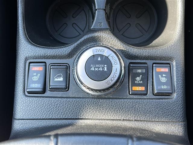 エクストレイル ２０Ｓ　Ｖセレクション　禁煙車／Ｂカメラ／ドラレコ／シートヒーター／オートライト／コーナーセンサー／横滑り防止装置／純正ディスプレイオーディオ／ステアリングスイッチ／ＥＴＣ／純正ＡＷ／純正フロアマット／エンジンスターター（16枚目）