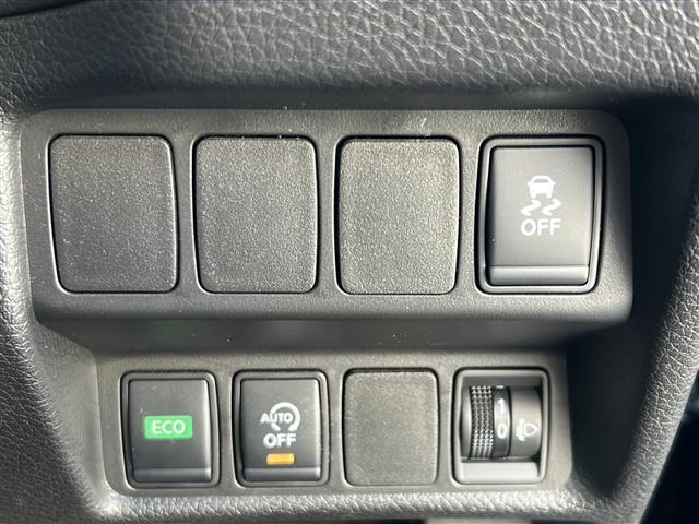 エクストレイル ２０Ｓ　Ｖセレクション　禁煙車／Ｂカメラ／ドラレコ／シートヒーター／オートライト／コーナーセンサー／横滑り防止装置／純正ディスプレイオーディオ／ステアリングスイッチ／ＥＴＣ／純正ＡＷ／純正フロアマット／エンジンスターター（17枚目）