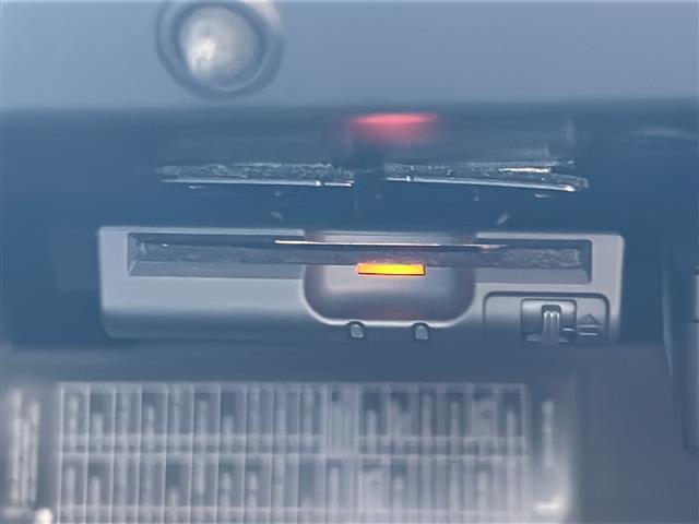 エクストレイル ２０Ｓ　Ｖセレクション　禁煙車／Ｂカメラ／ドラレコ／シートヒーター／オートライト／コーナーセンサー／横滑り防止装置／純正ディスプレイオーディオ／ステアリングスイッチ／ＥＴＣ／純正ＡＷ／純正フロアマット／エンジンスターター（22枚目）